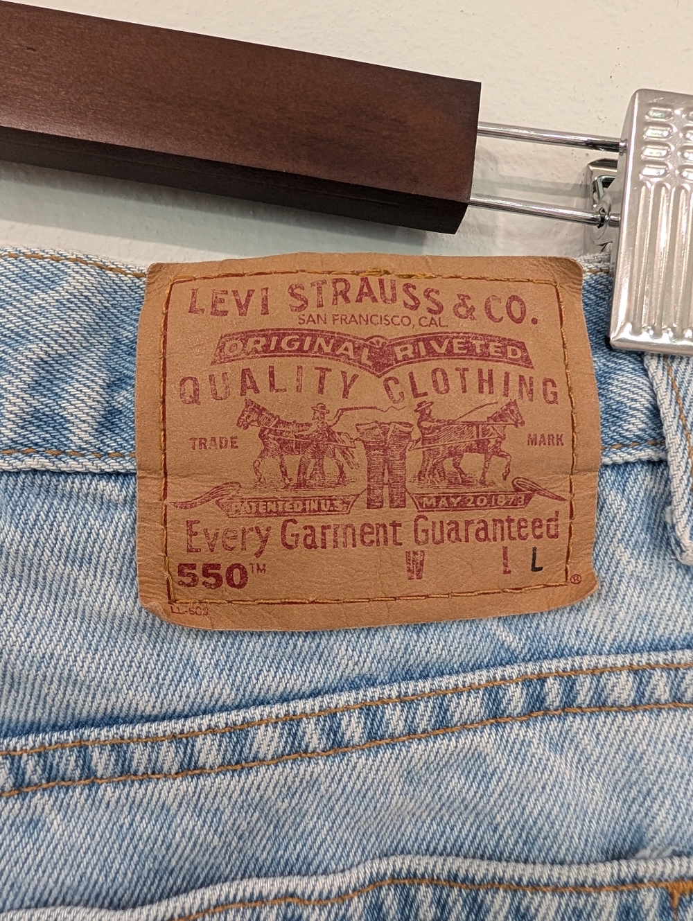 Levis 550 Stone Wash Relaxed Jeans Size 16 R Long - Picture 5 of 8